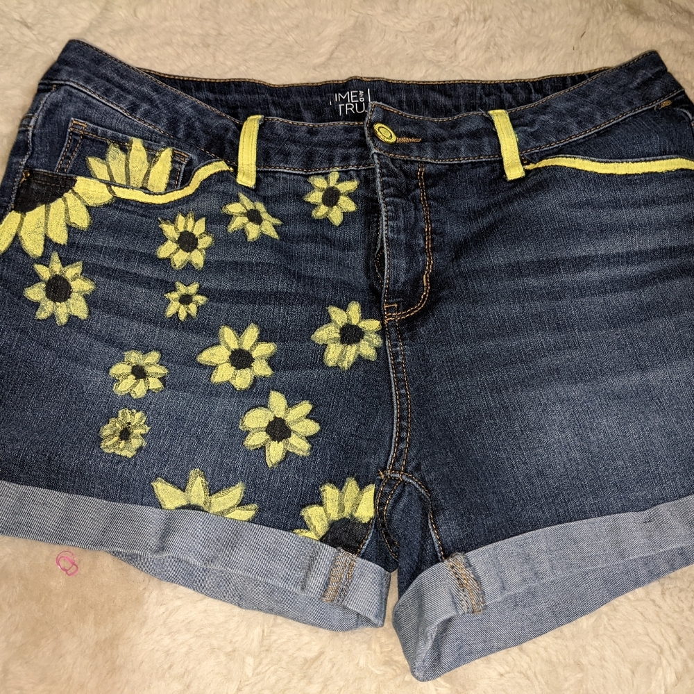 Denim Dazy shorts.